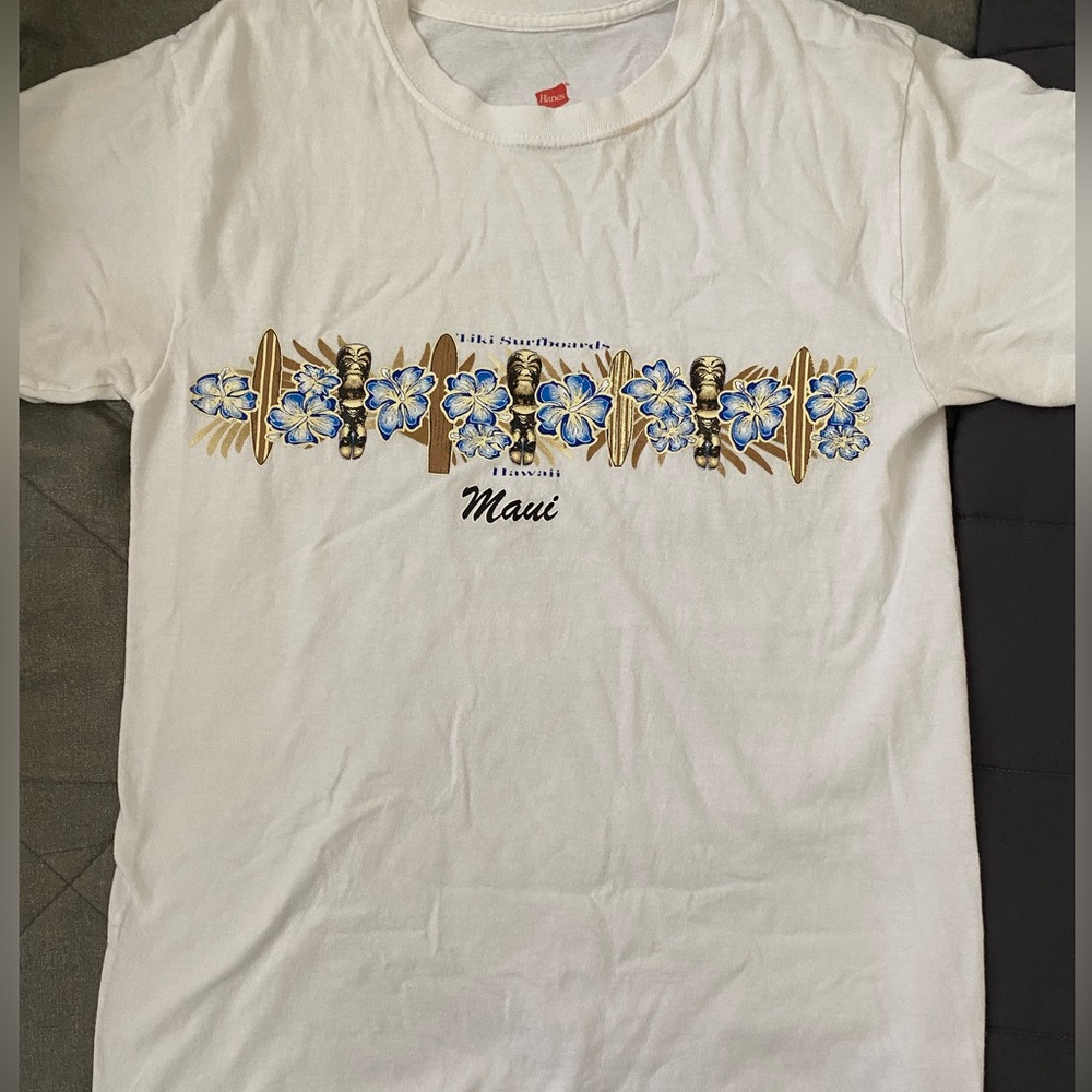 White Maui floral tee